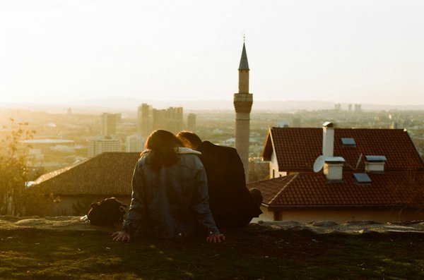 Quels sont les meilleurs circuits pour découvrir les geysers du parc national de Yellowstone, USA?